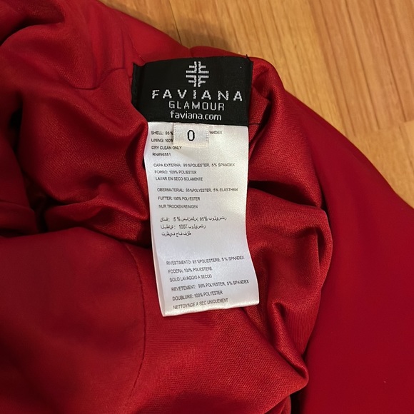 Faviana red dress size 0 - Picture 9 of 12
